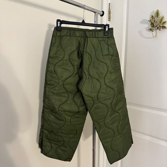 Vintage Green Puffer Capri Pants - Picture 4 of 5
